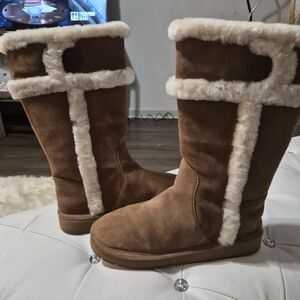 Michael Kors Tan Suede Boots with White Fur Trim